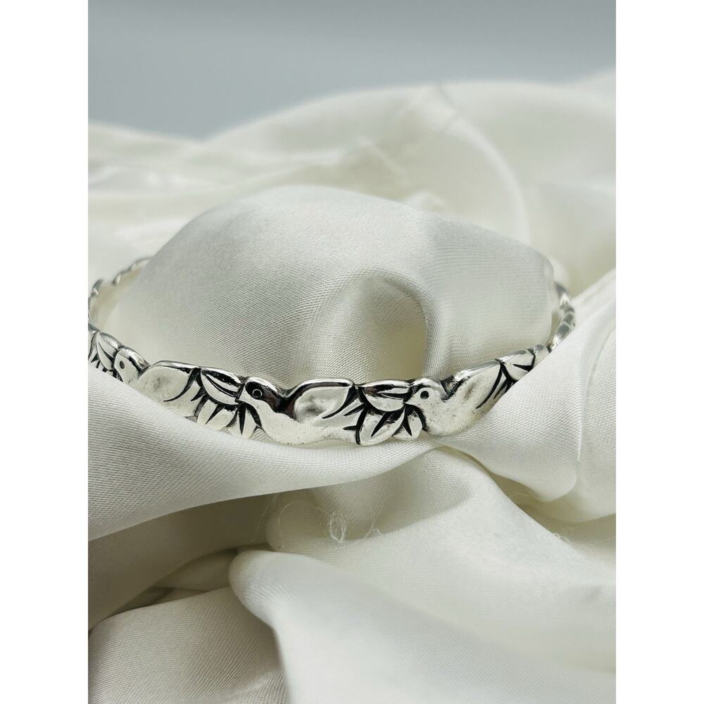 HTF James Avery Retired Sterling Silver Dove/Bird In Flight Eternity Bracelet 7" - Picture 2 of 12